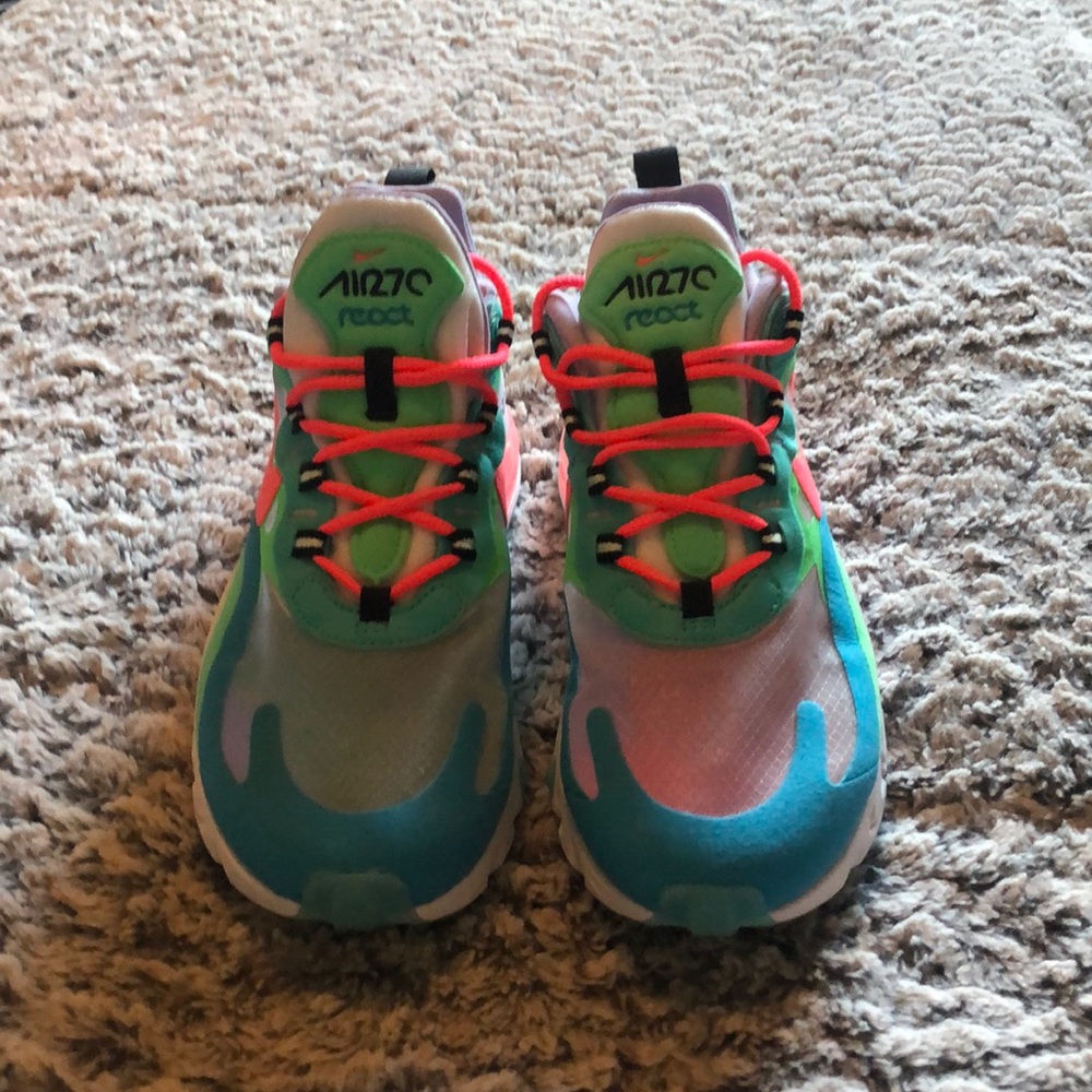 Nike air max react 270 size 8 very good condition
